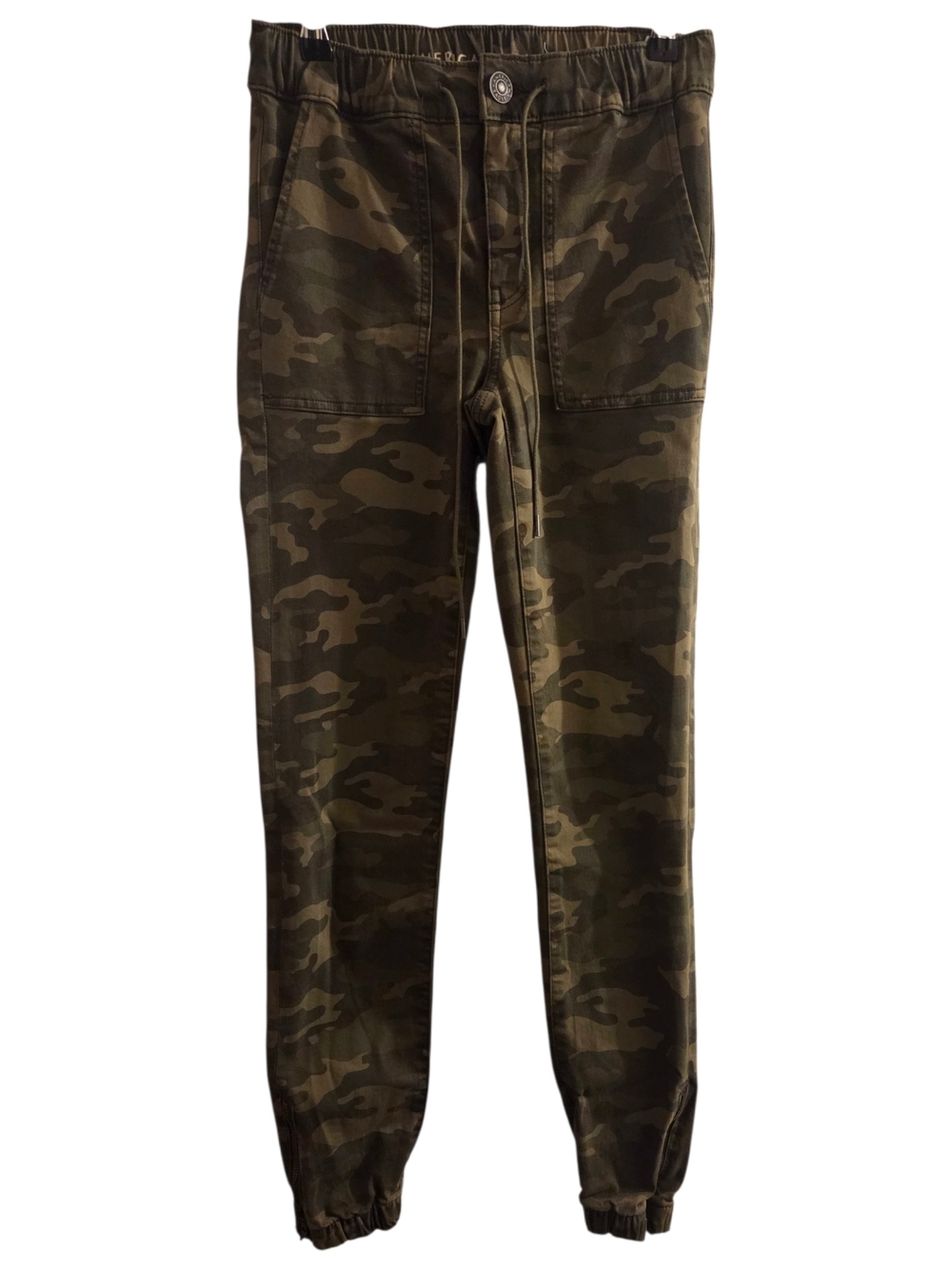 American Eagle Outfitters Women's Camo Jogger Pants - Olive Green